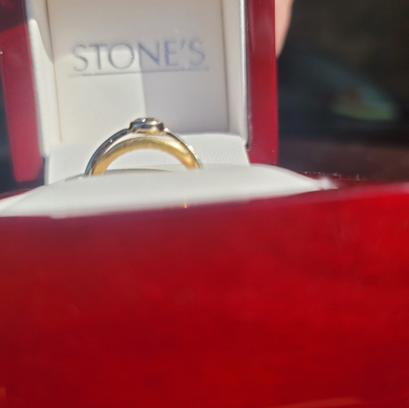 Diamond ring recently appraised - Picture 2 of 4